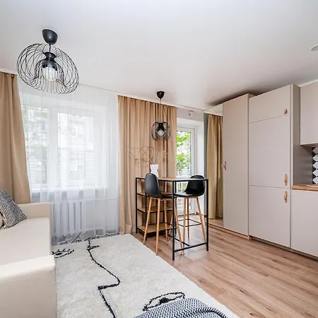 Cozy Next To The Old Town Apartment *