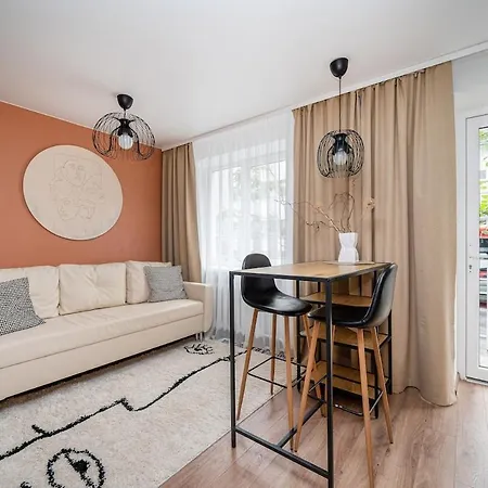 Cozy Next To The Old Town Apartment