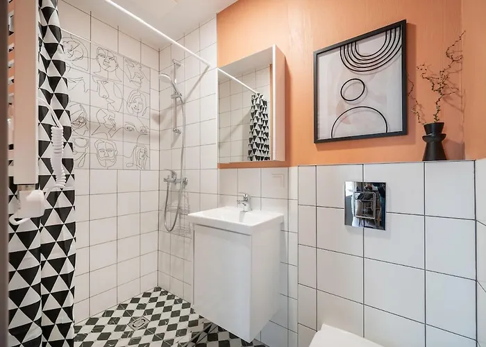 Cozy Next To The Old Town Apartment *